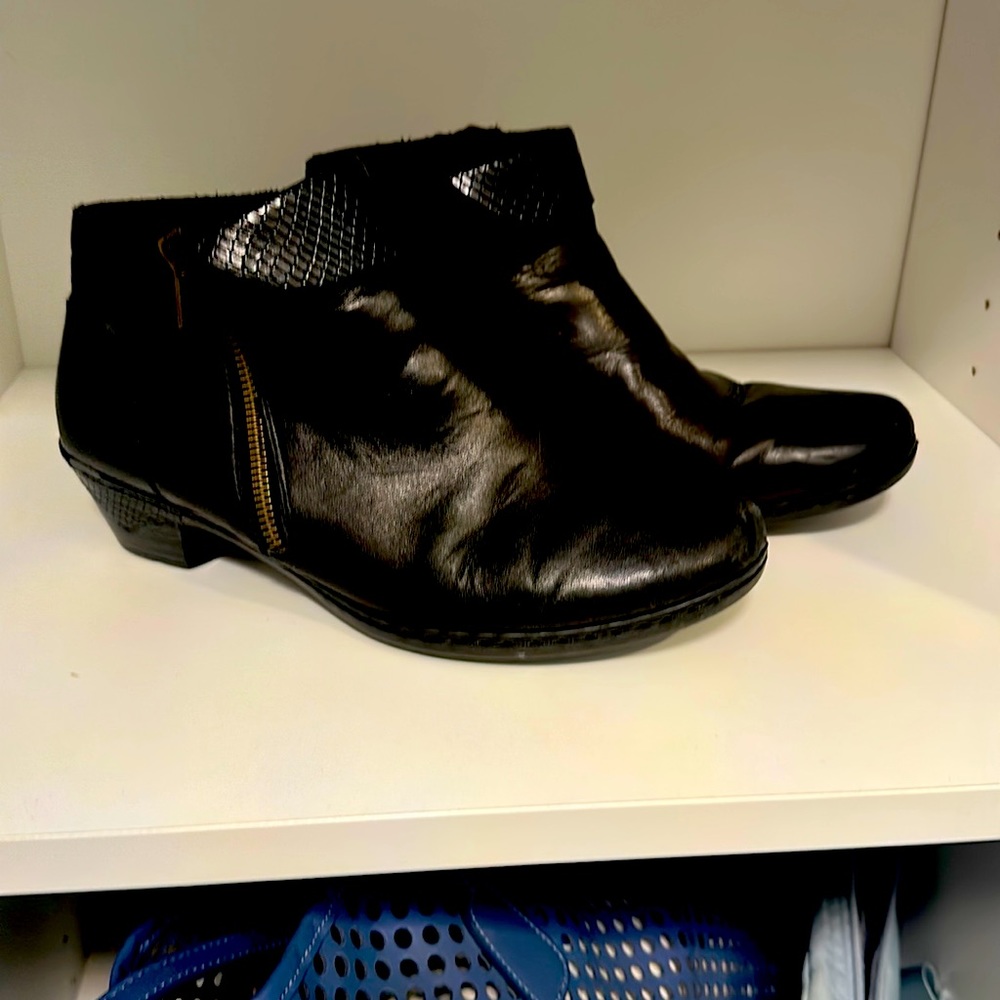 Rieker ankle boots.  Black Size 39